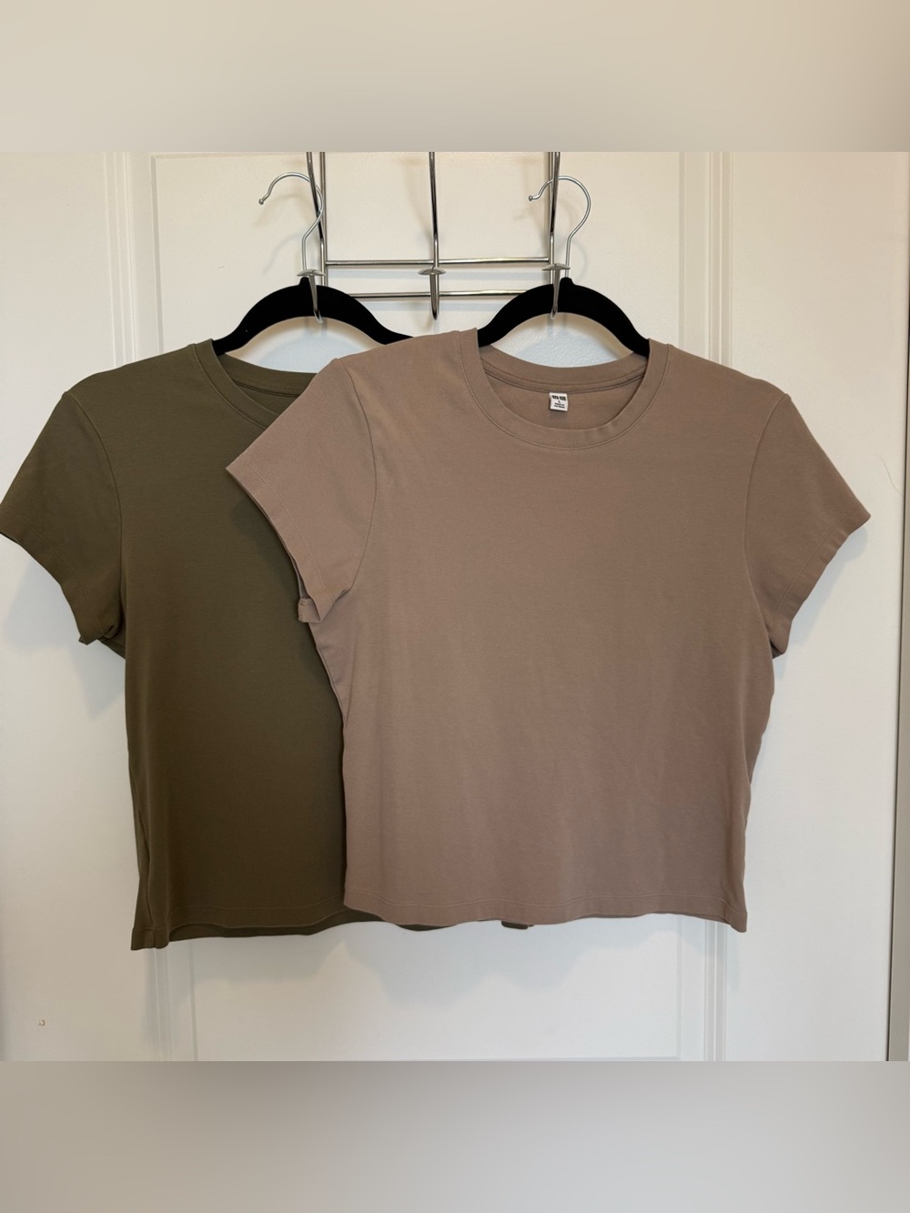 Bundle of 2 Uniqlo T-Shirts